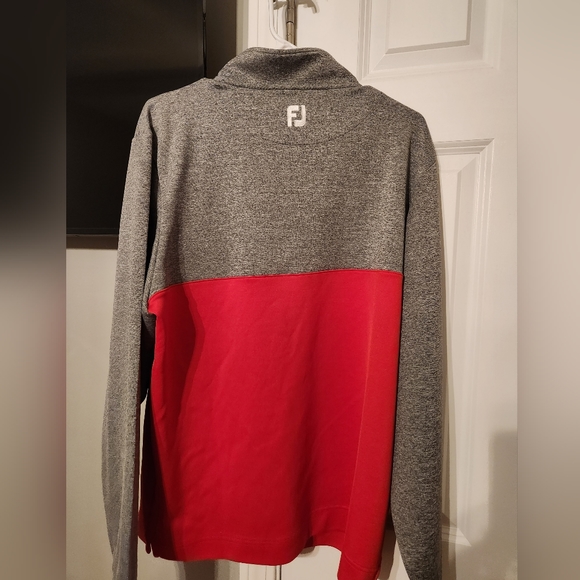 Footjoy half zip pullover. Size large. - Picture 3 of 4